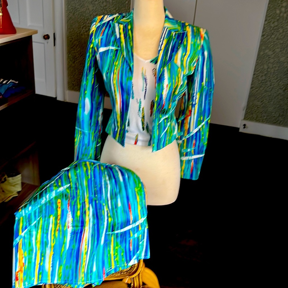 Alberto Makali skirt suit with coordinating tank, size 2